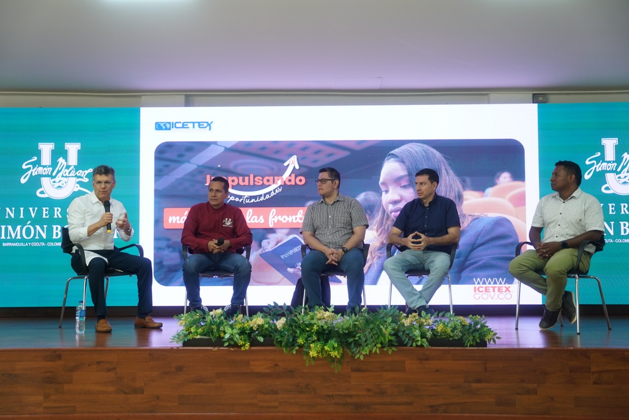 Imagen Presidente ICETEX en Conversatorio sobre las becas con Fundación Carolina