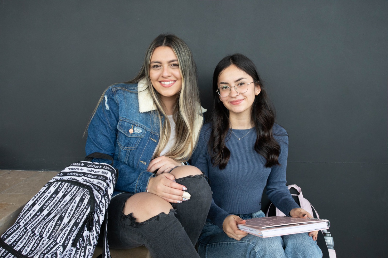 Foto de estudiante sonriendo