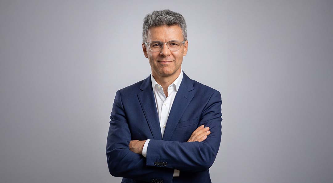 Imagen presidente ICETEX Álvaro Urquijo