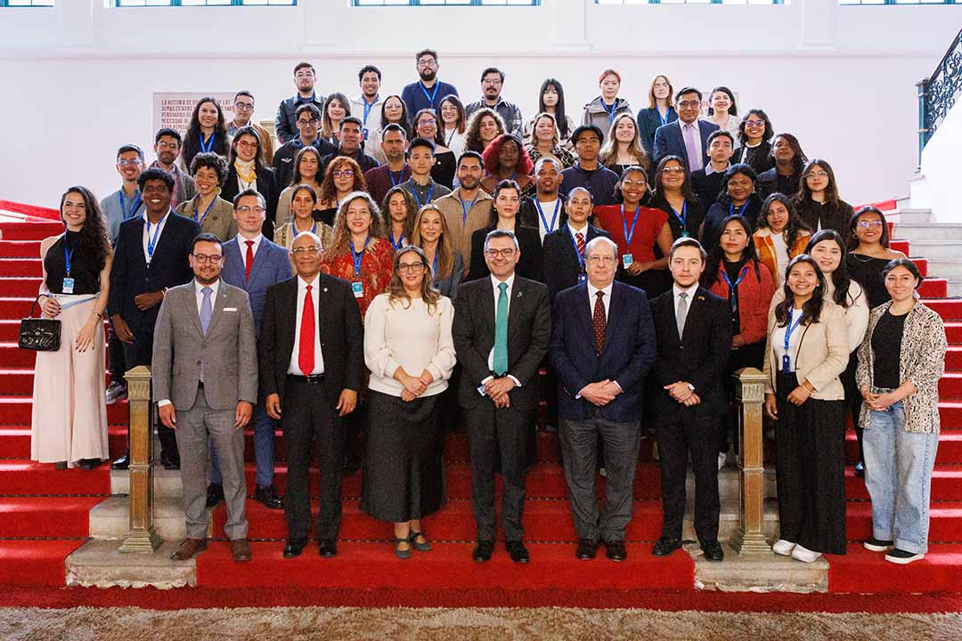 Imagen de la bienvenida de los beneficiarios internacionales de los programas Beca Colombia, en compañía del ICETEX y el Ministerio de Relaciones Exteriores de Colombia
