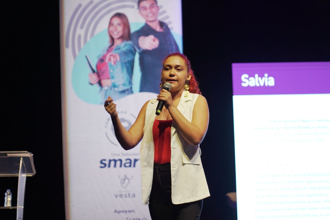 Sandra Lorena López, enlace territorial de SALVIA del Ministerio de Igualdad y Equidad, presentó herramientas orientadas al registro, atención, seguimiento y monitoreo de VBG. 