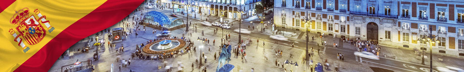 Bandera España Edificios ornamentados iluminados por la noche, Madrid, Madrid, España