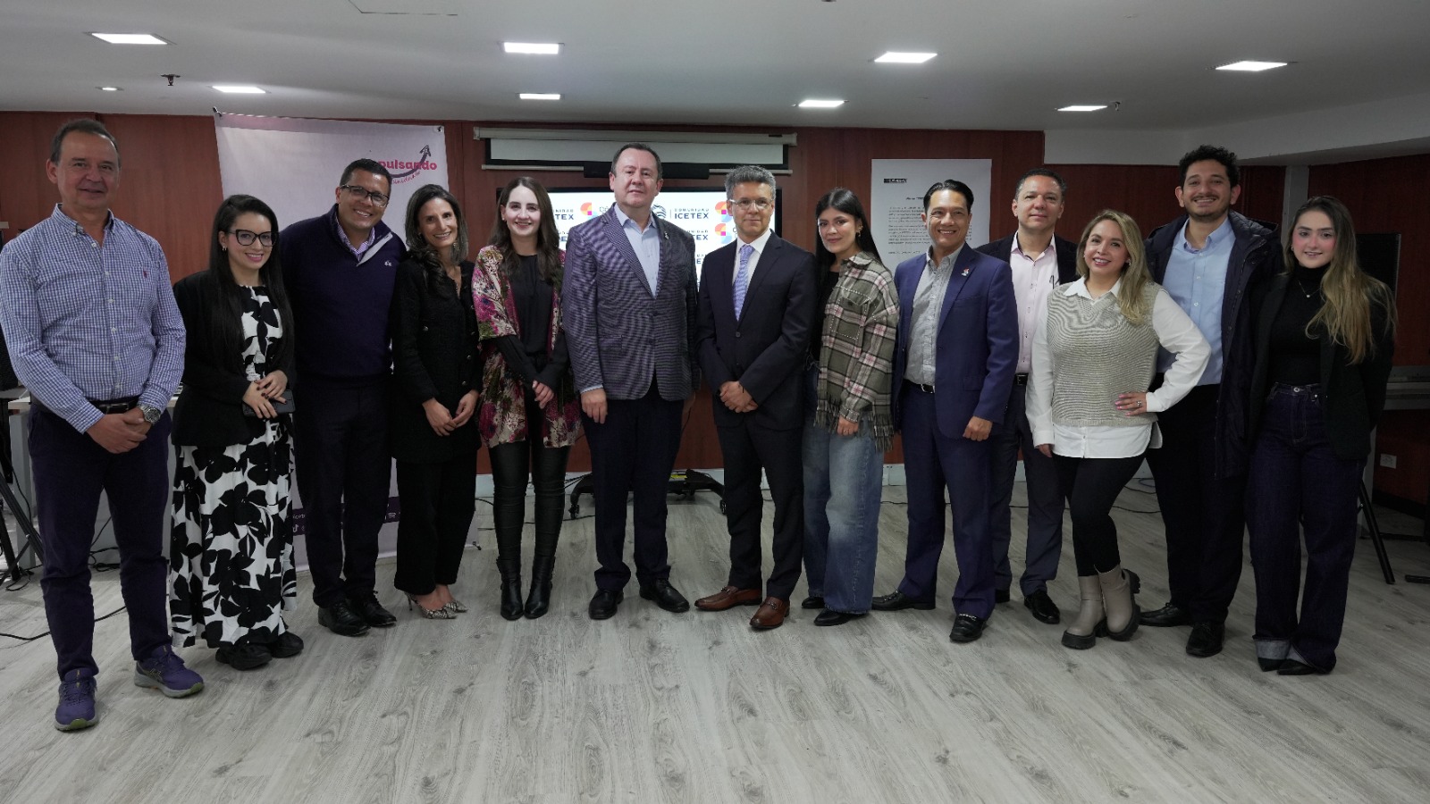 Directivos ICETEX y la Cámara de la Diversidad